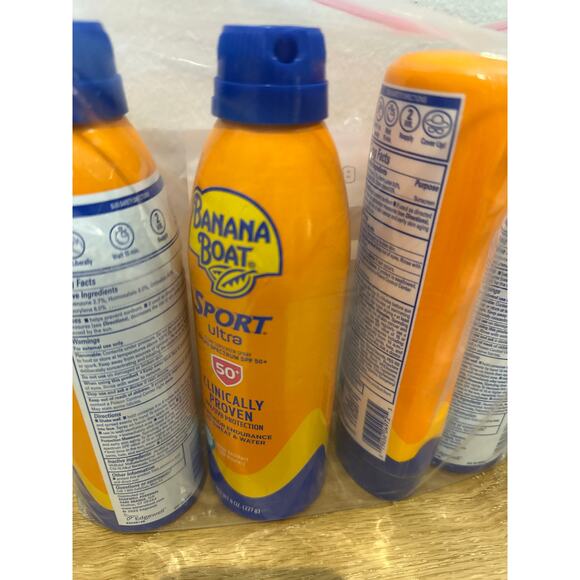 Banana Boat Sport Ultra Clear Sunscreen Spray SPF 50+ UVA/UVB Protect-Pack of 4 - Picture 2 of 4